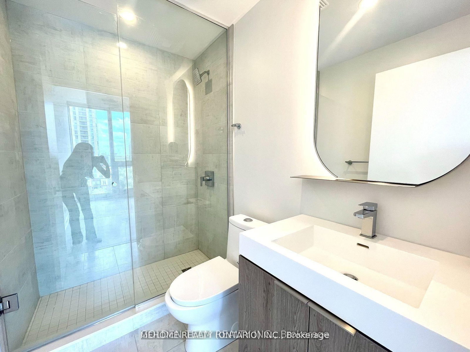 15 Holmes Avenue, Unit 804 - Photo 11