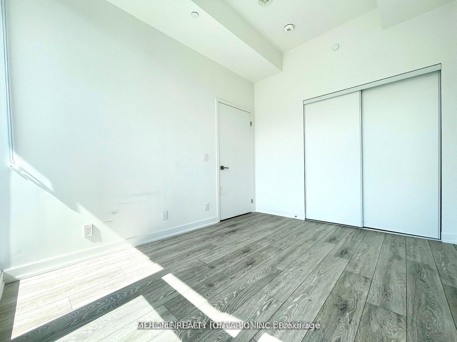 15 Holmes Avenue, Unit 804 - Photo 12