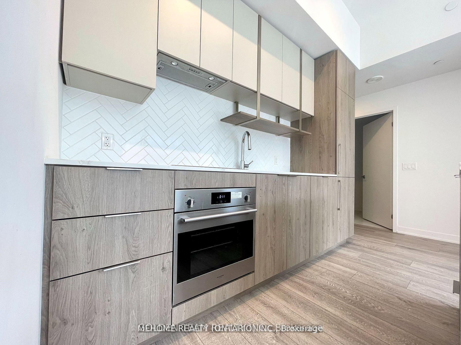 15 Holmes Avenue, Unit 804 - Photo 8