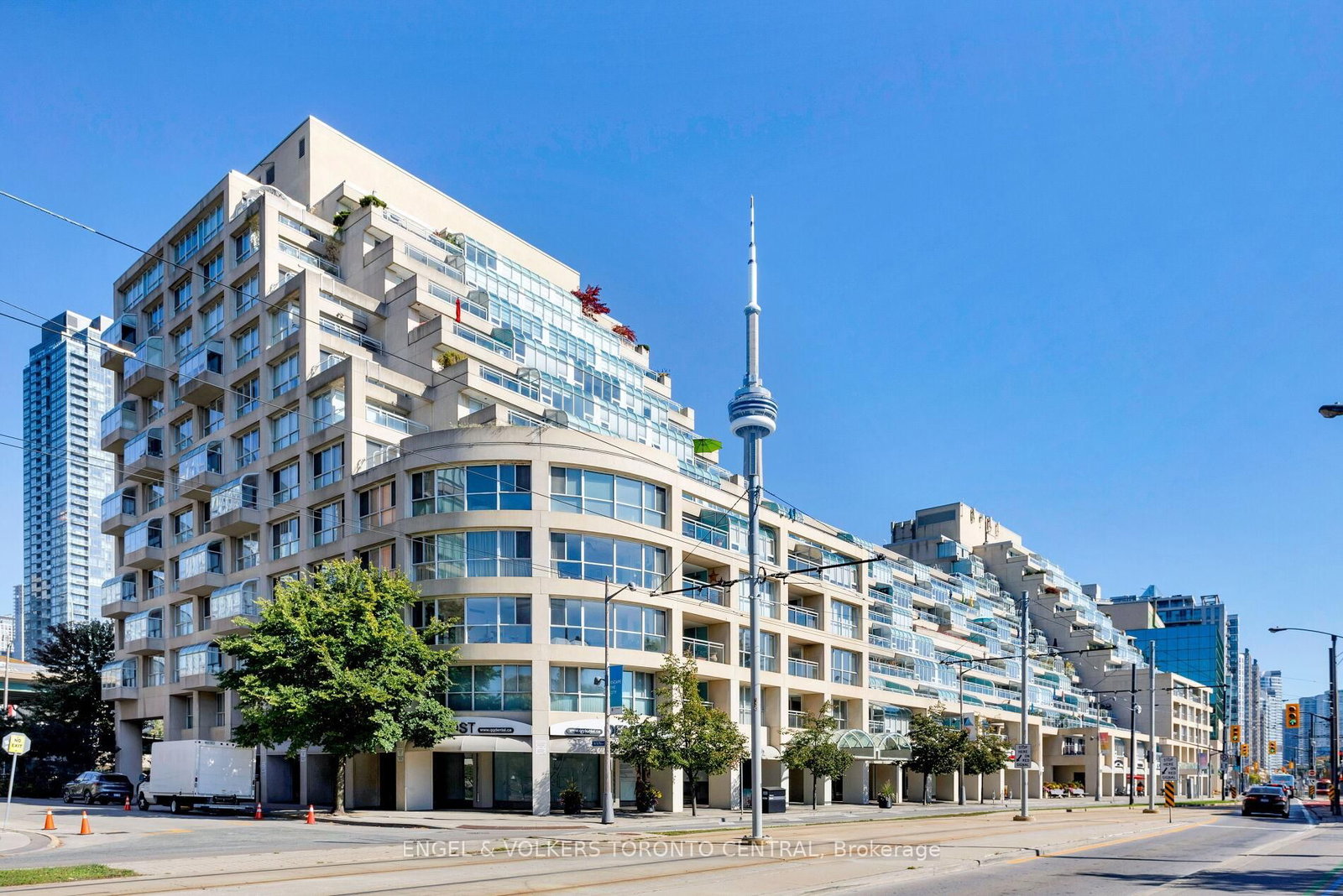 Property at 460 Queens Quay