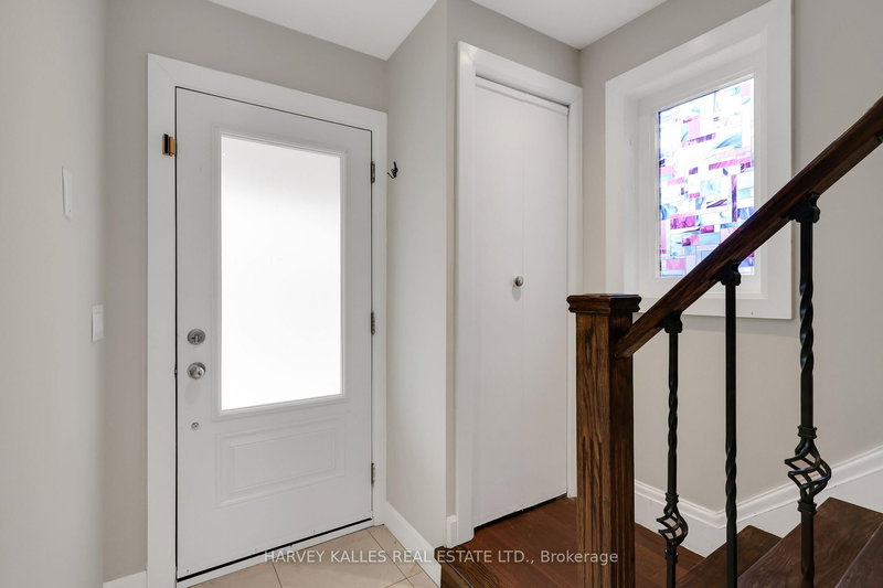 320 Melrose Ave, Toronto, M5M 1Z4 | Image 3