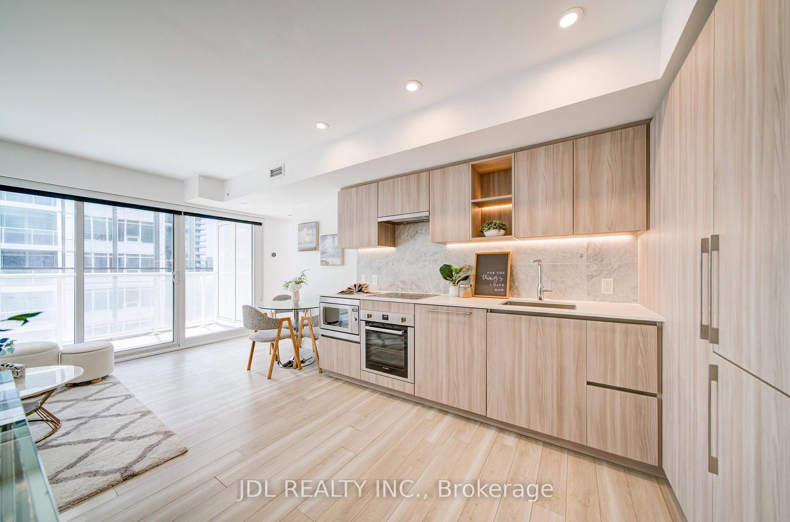 Condo for sale at 902-17 Bathurst Street, Toronto, Ontario, M5V 0N1 - Waterfront Communities C1 - MLS: C12998174