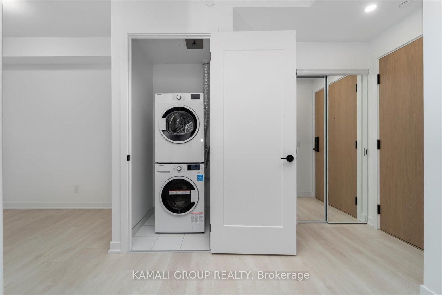 5 Defries Street, Unit 3213 - Photo 11