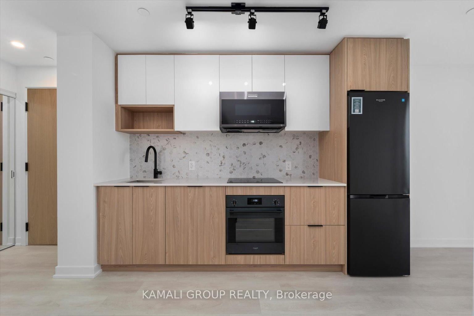 5 Defries Street, Unit 3213 - Photo 3