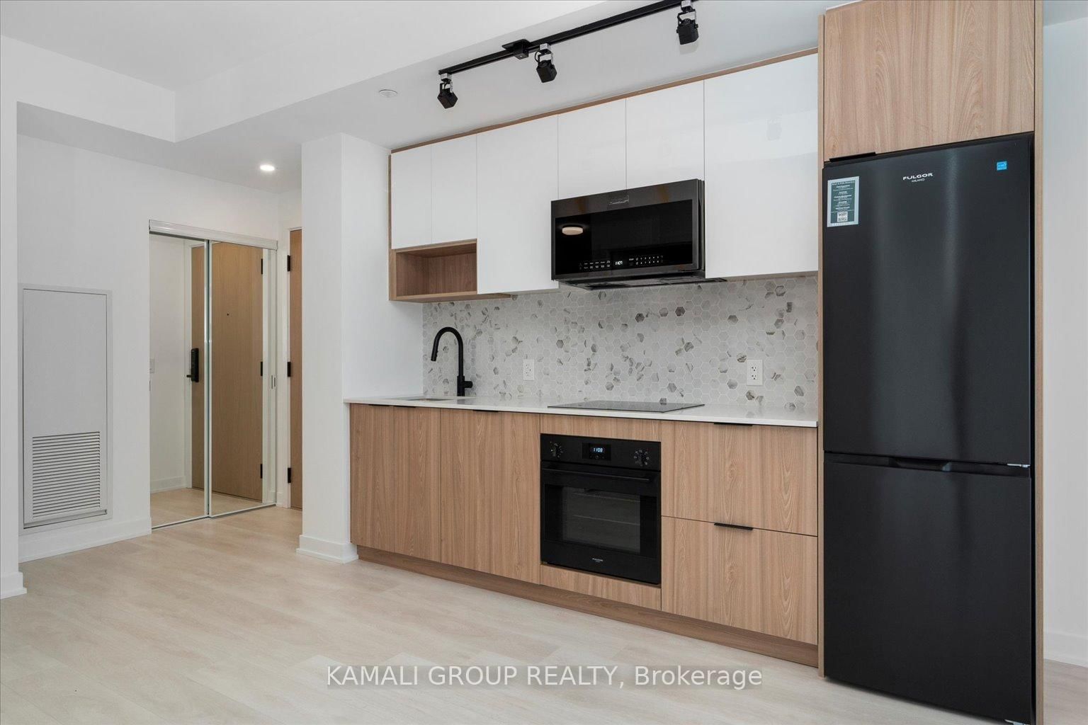 5 Defries Street, Unit 3213 - Photo 4