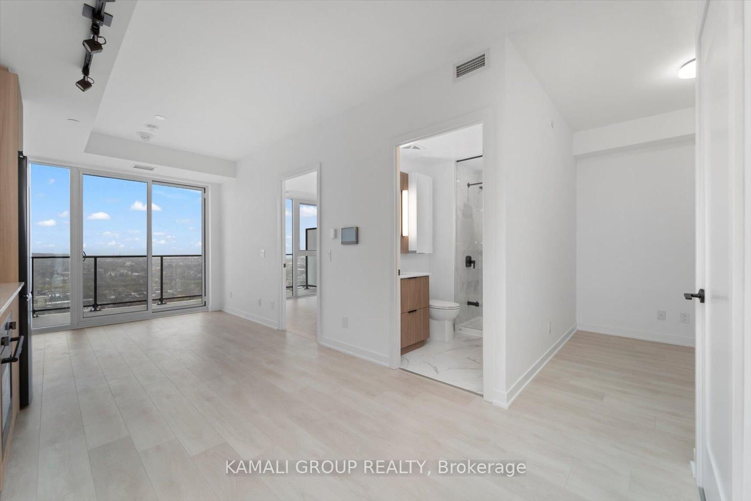 5 Defries Street, Unit 3213 - Photo 6