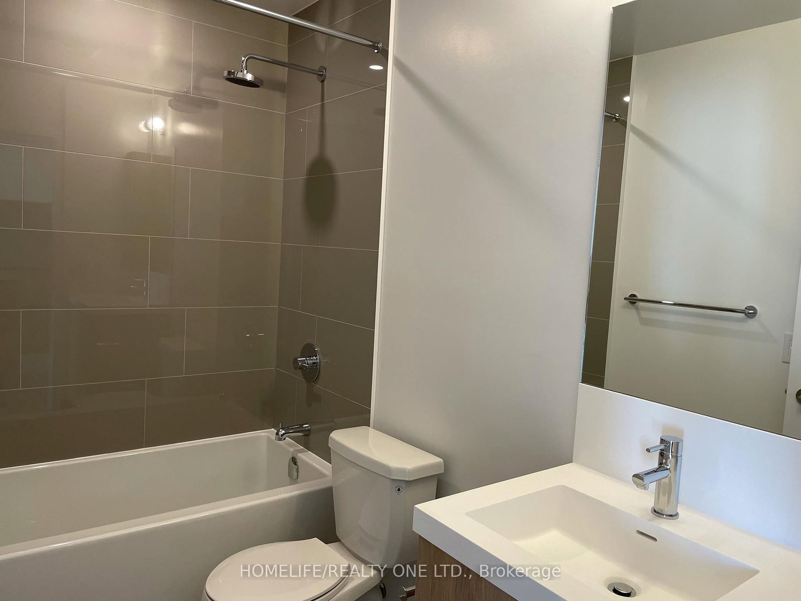 225 Sumach Street, Unit 1604 - Photo 6