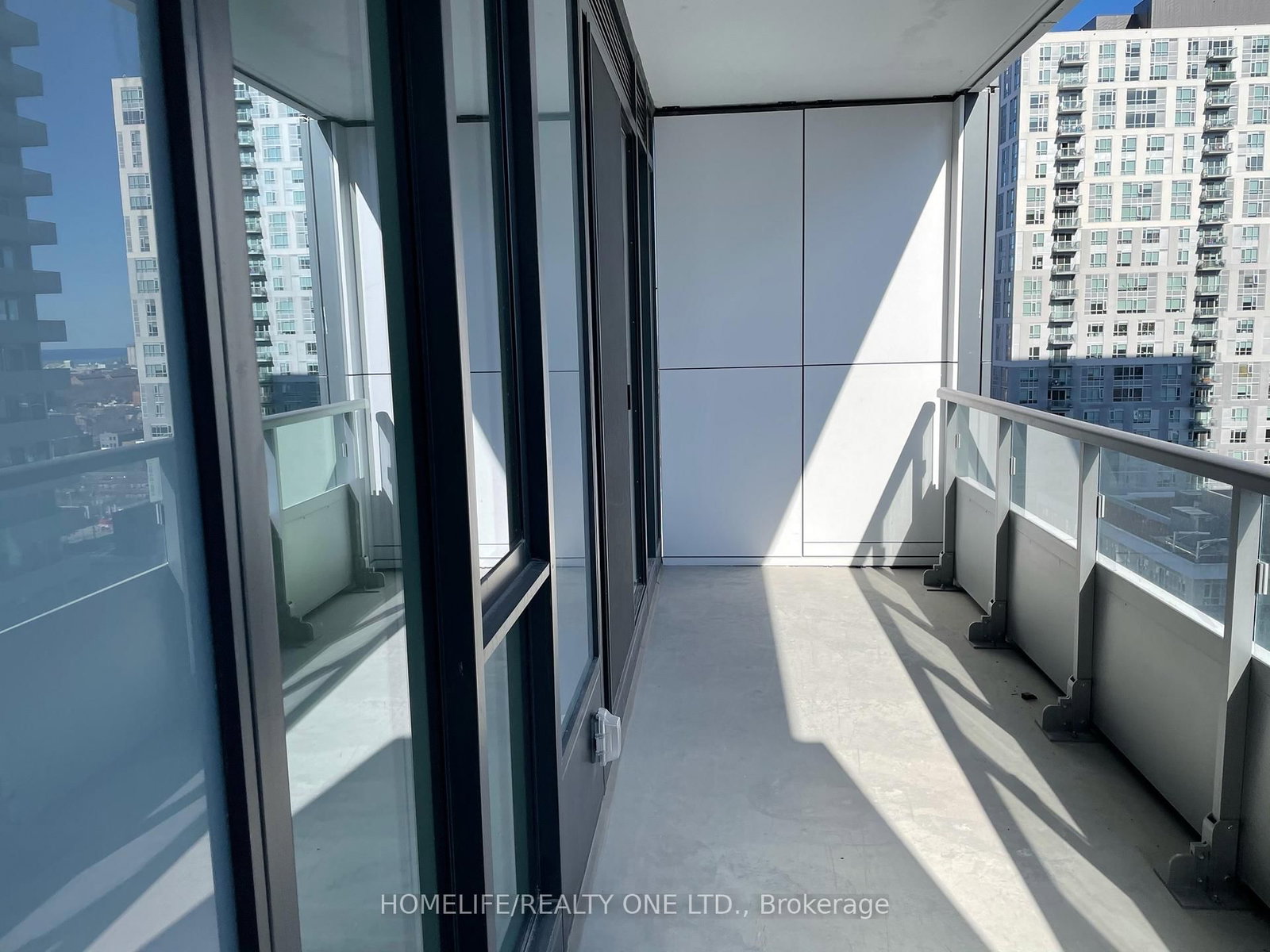 225 Sumach Street, Unit 1604 - Photo 8