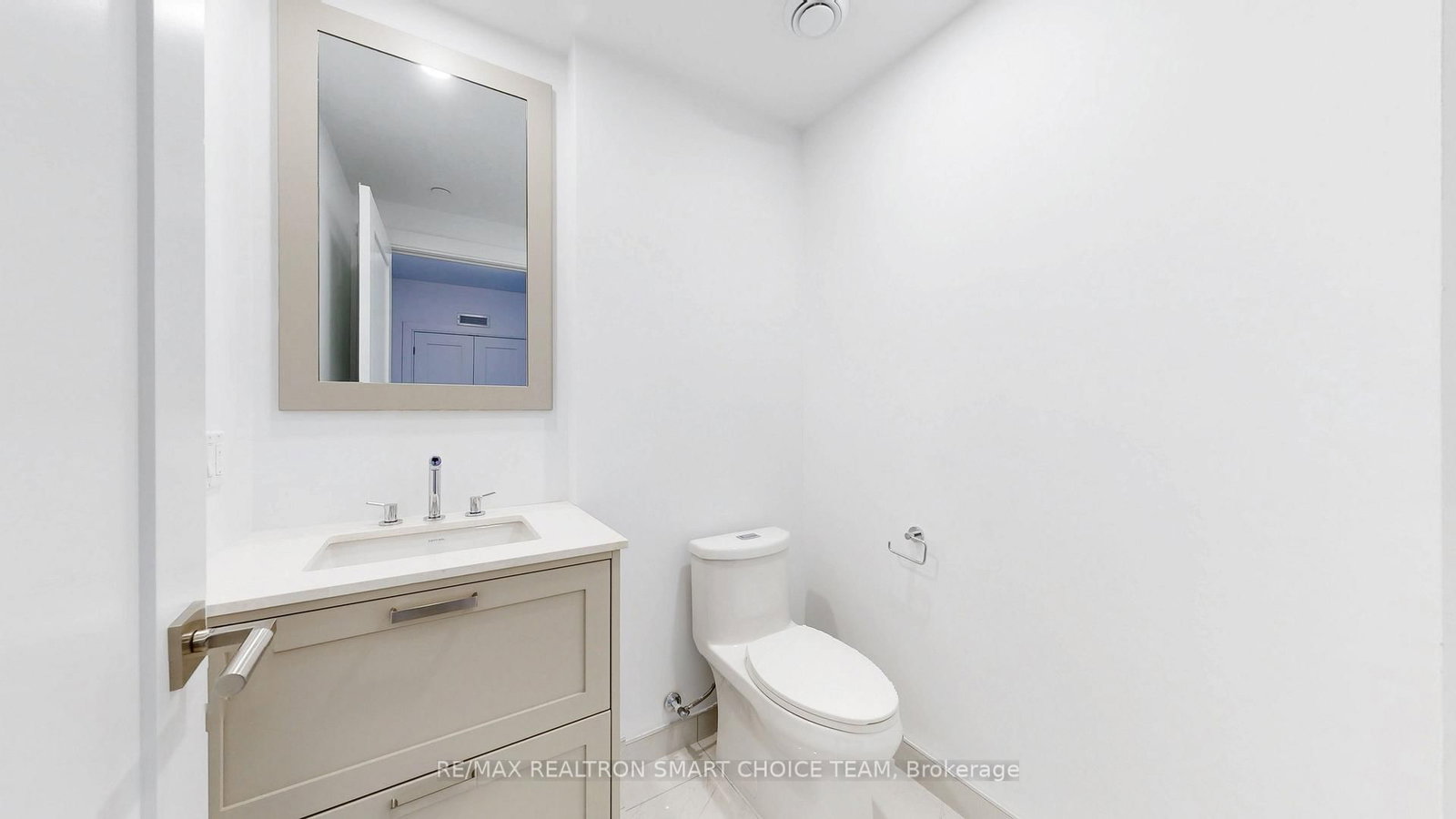 10 Inn on The Park Drive, Unit 212 - Photo 12