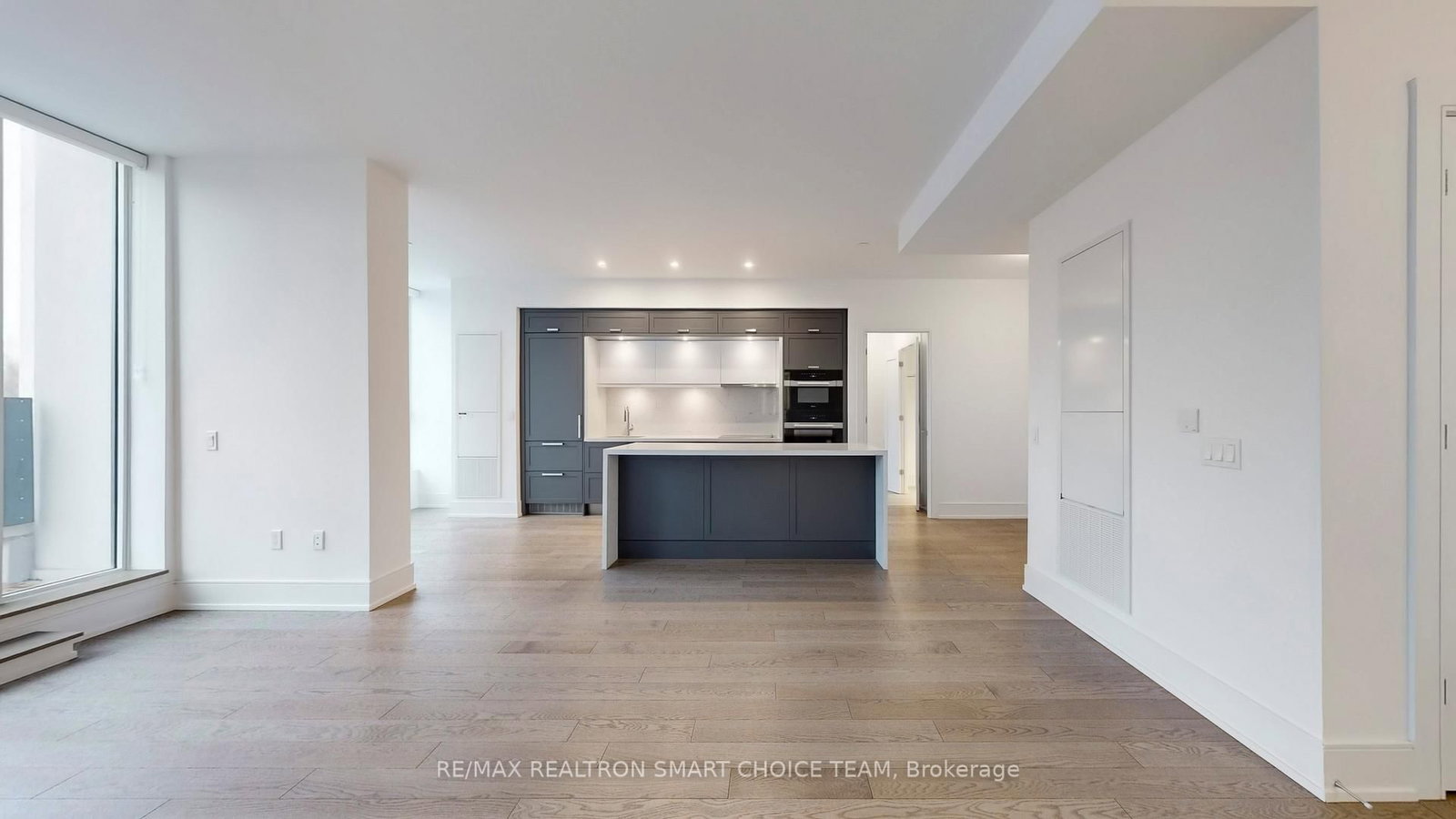 10 Inn on The Park Drive, Unit 212 - Photo 17