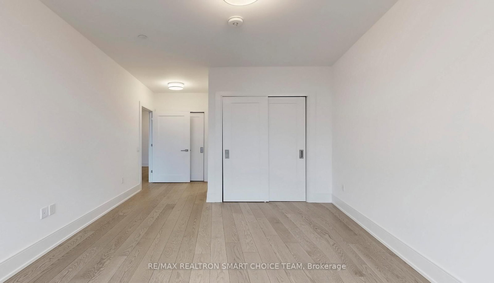 10 Inn on The Park Drive, Unit 212 - Photo 34