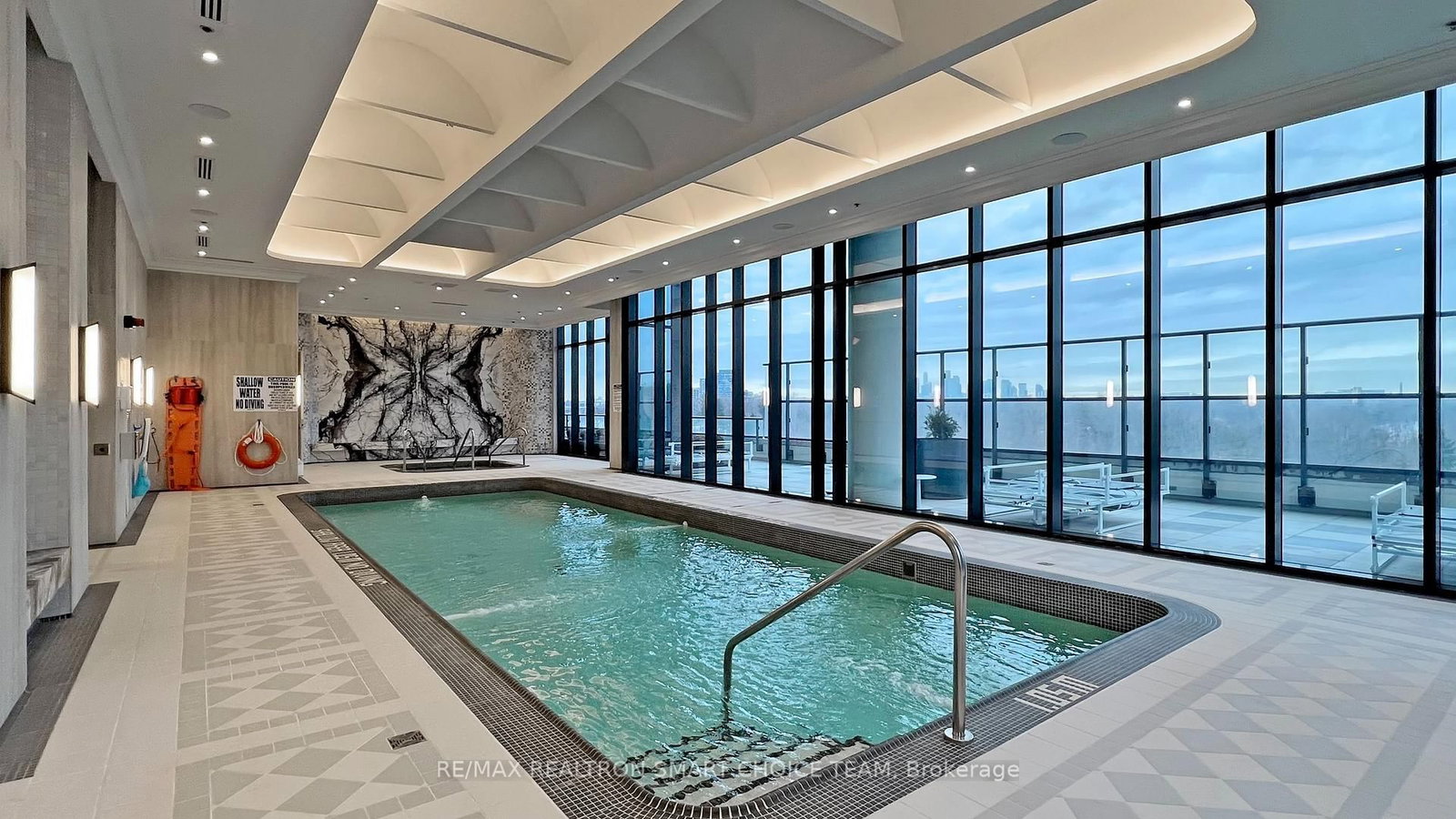 10 Inn on The Park Drive, Unit 212 - Photo 38