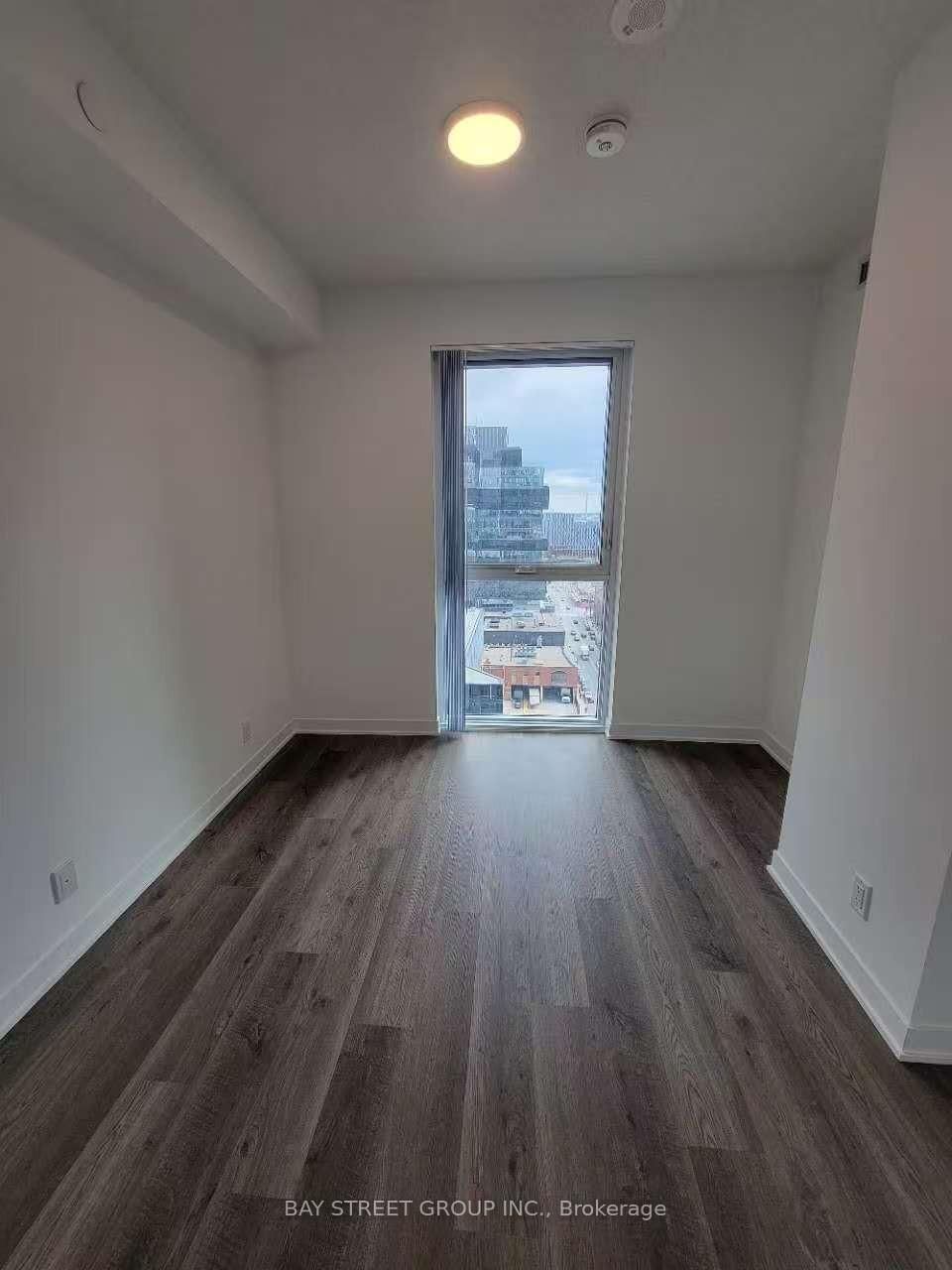 180 FRONT Street E, Unit 2005 - Photo 4