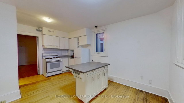 Apt 3 - 665 Dovercourt Road