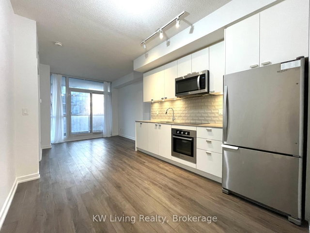 805 - 56 Forest Manor Road