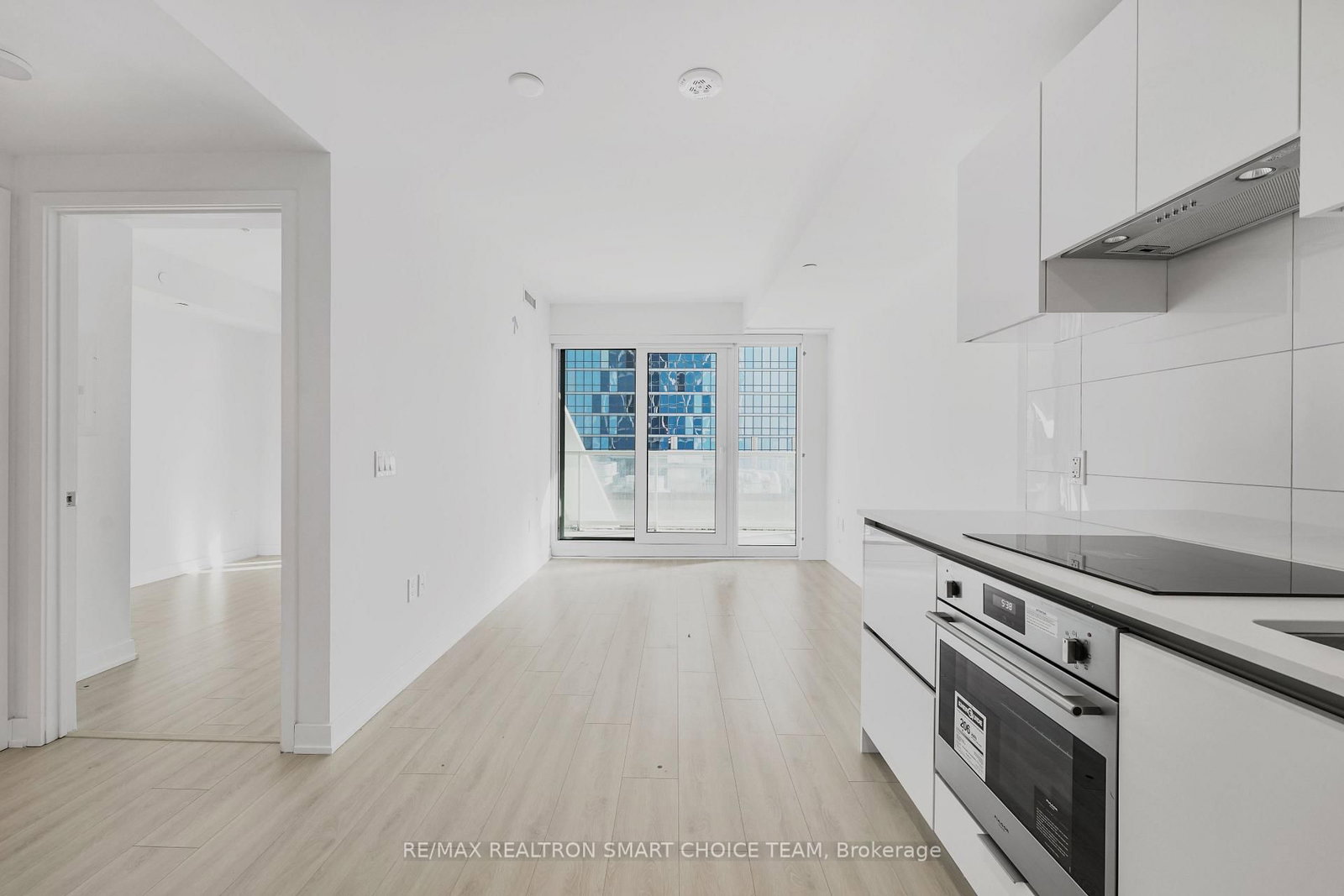 230 Simcoe Street, Unit 1816 - Photo 11