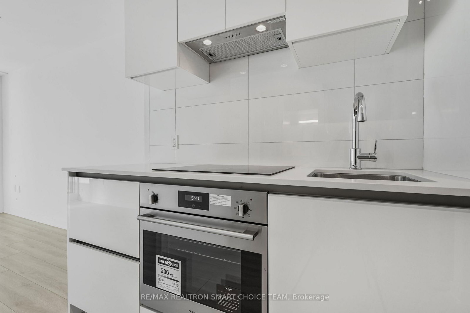 230 Simcoe Street, Unit 1816 - Photo 15