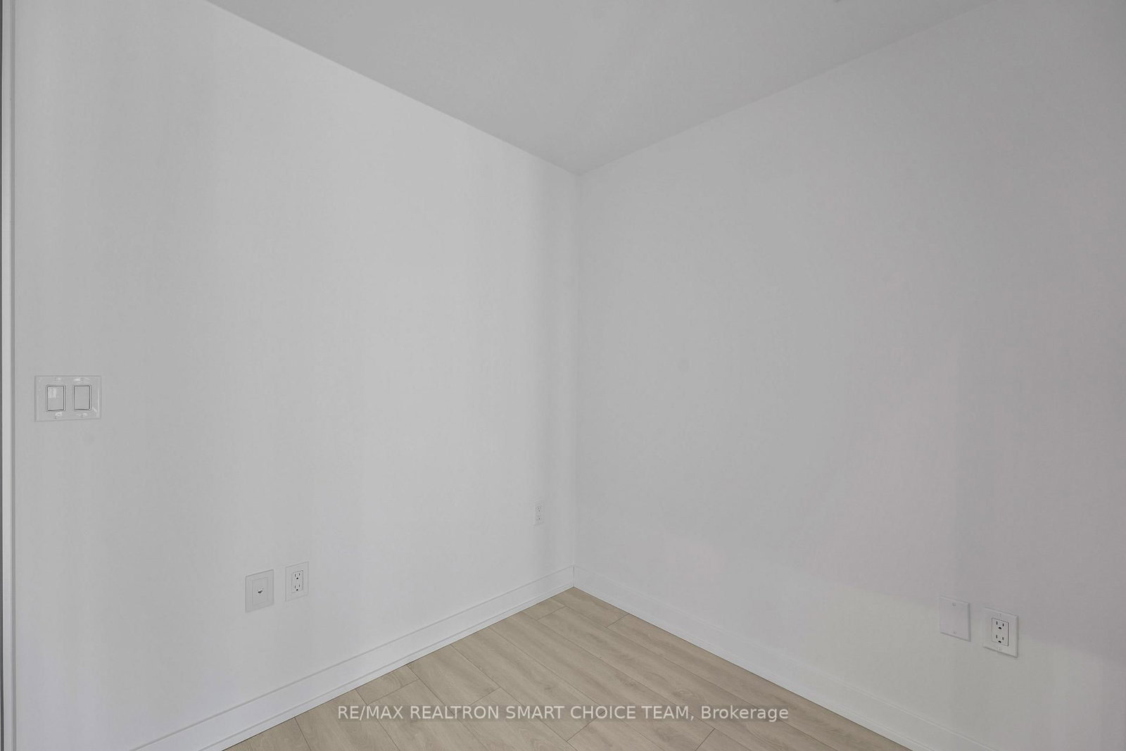 230 Simcoe Street, Unit 1816 - Photo 21