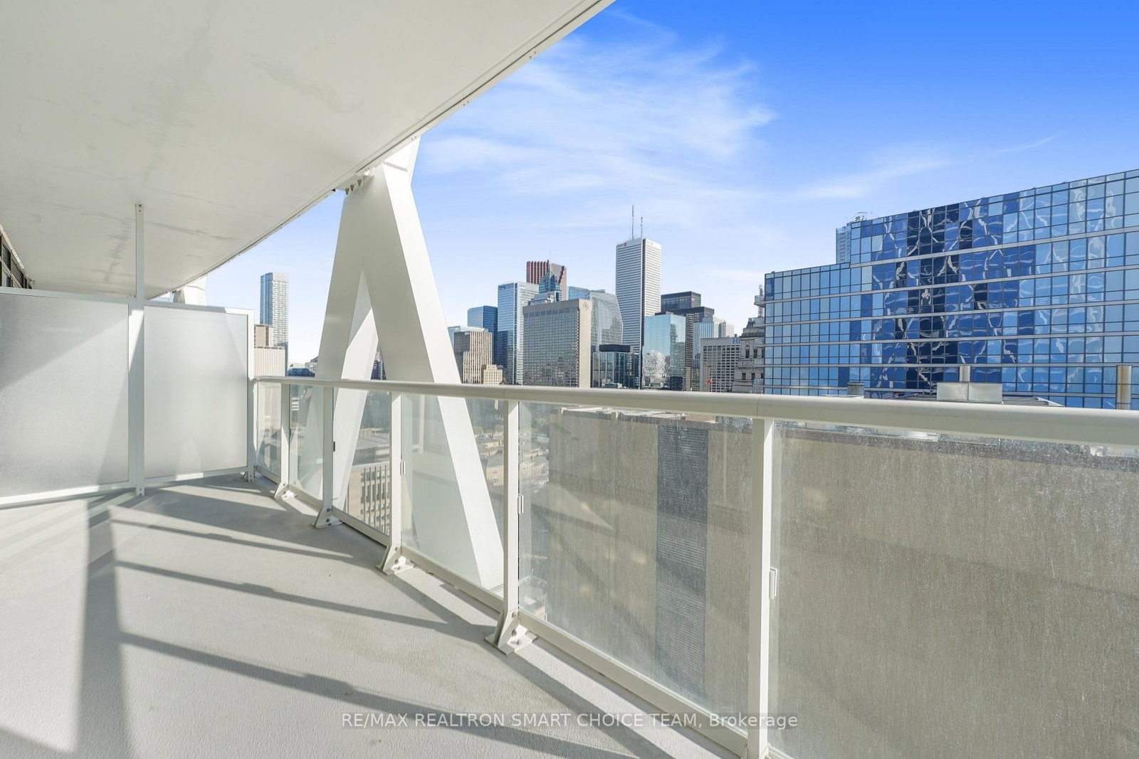 230 Simcoe Street, Unit 1816 - Photo 25