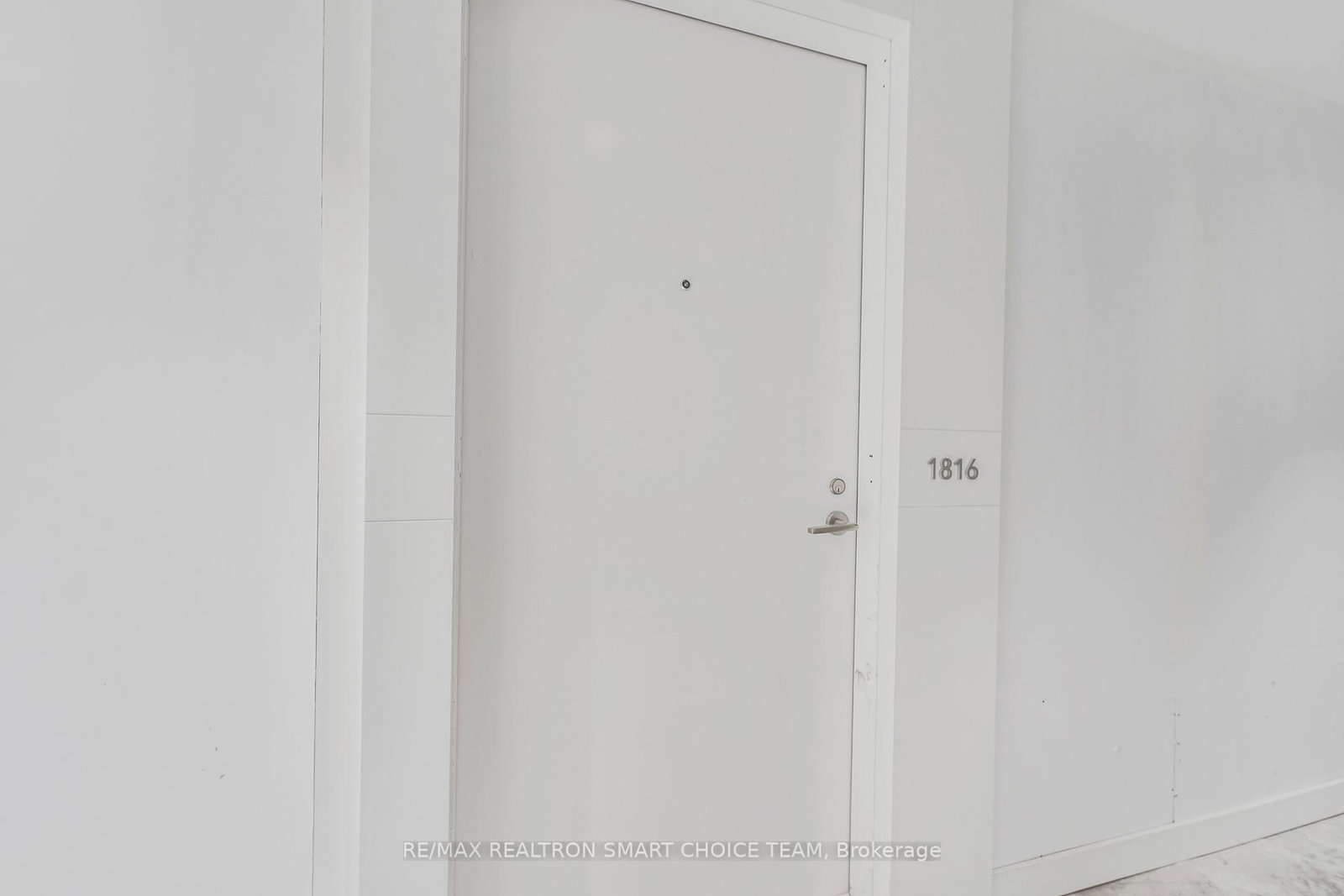 230 Simcoe Street, Unit 1816 - Photo 3