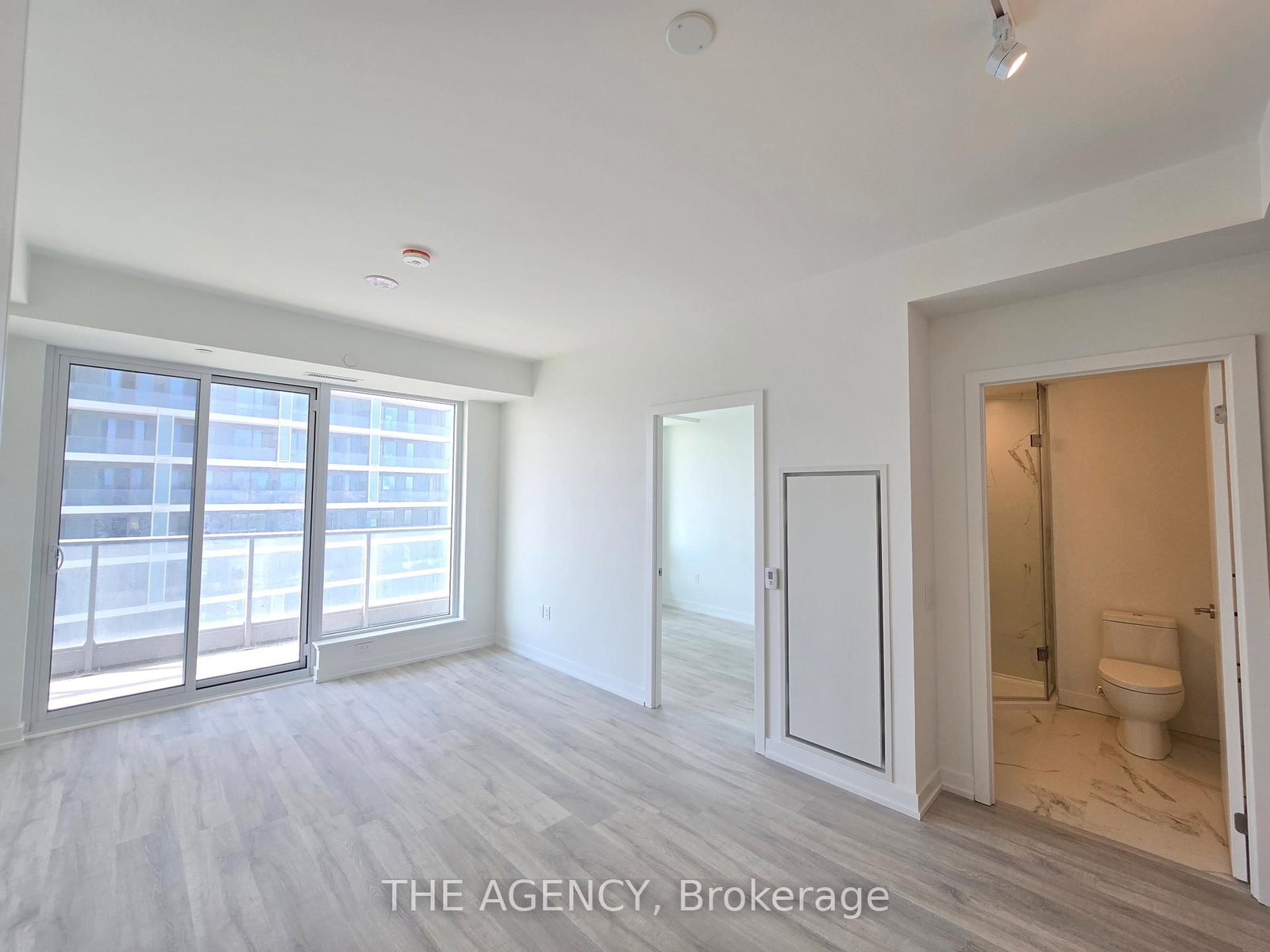 7 Golden Lion Heights, Unit #N2407 - Photo 5