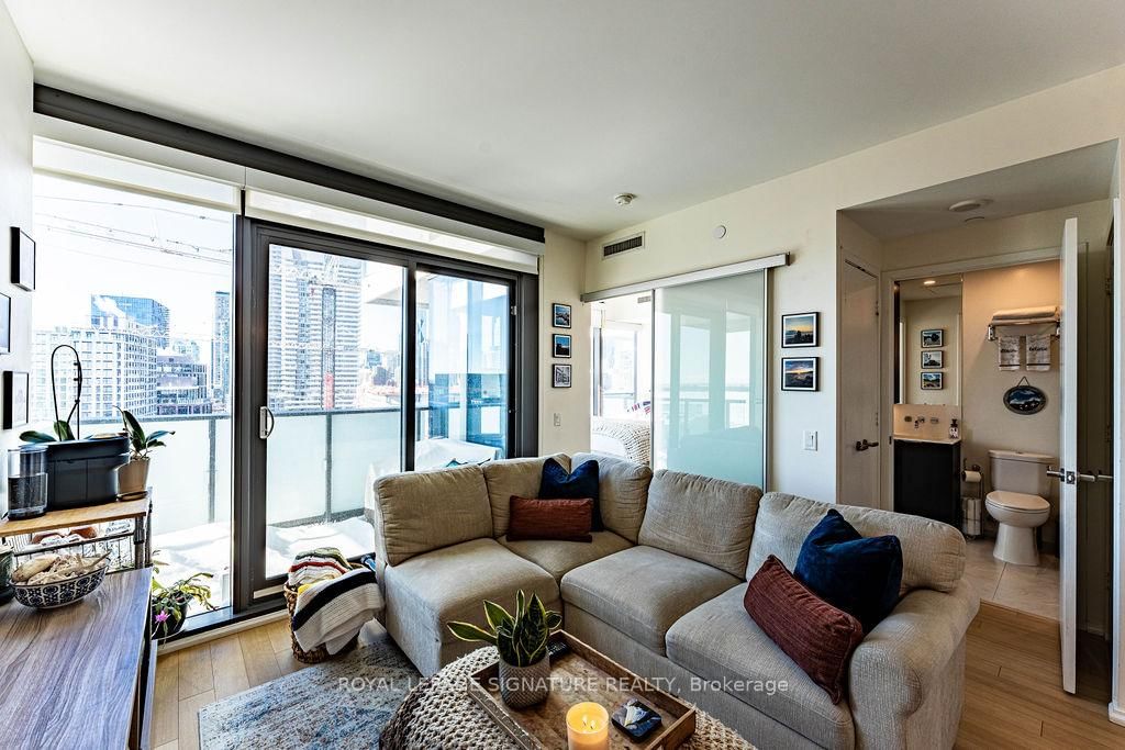 16 Bonnycastle Street, Unit 1510 - Photo 10