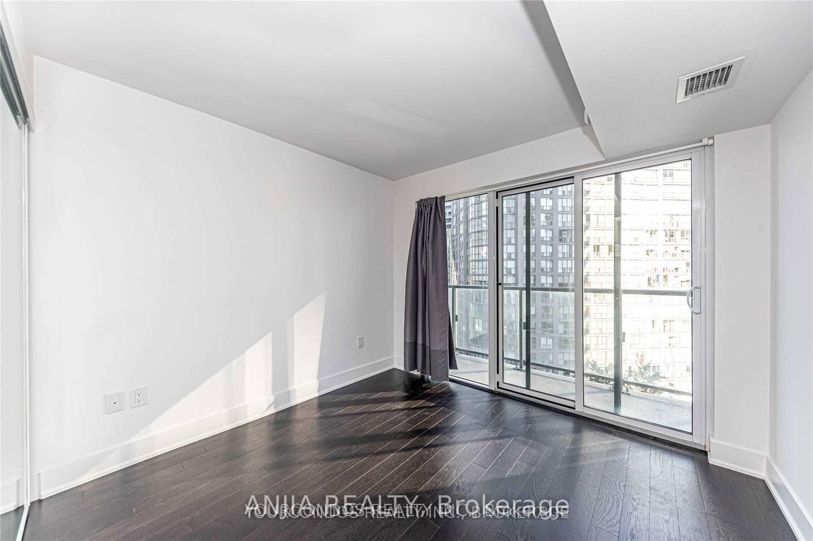 955 BAY Street, Unit 1604 - Photo 6