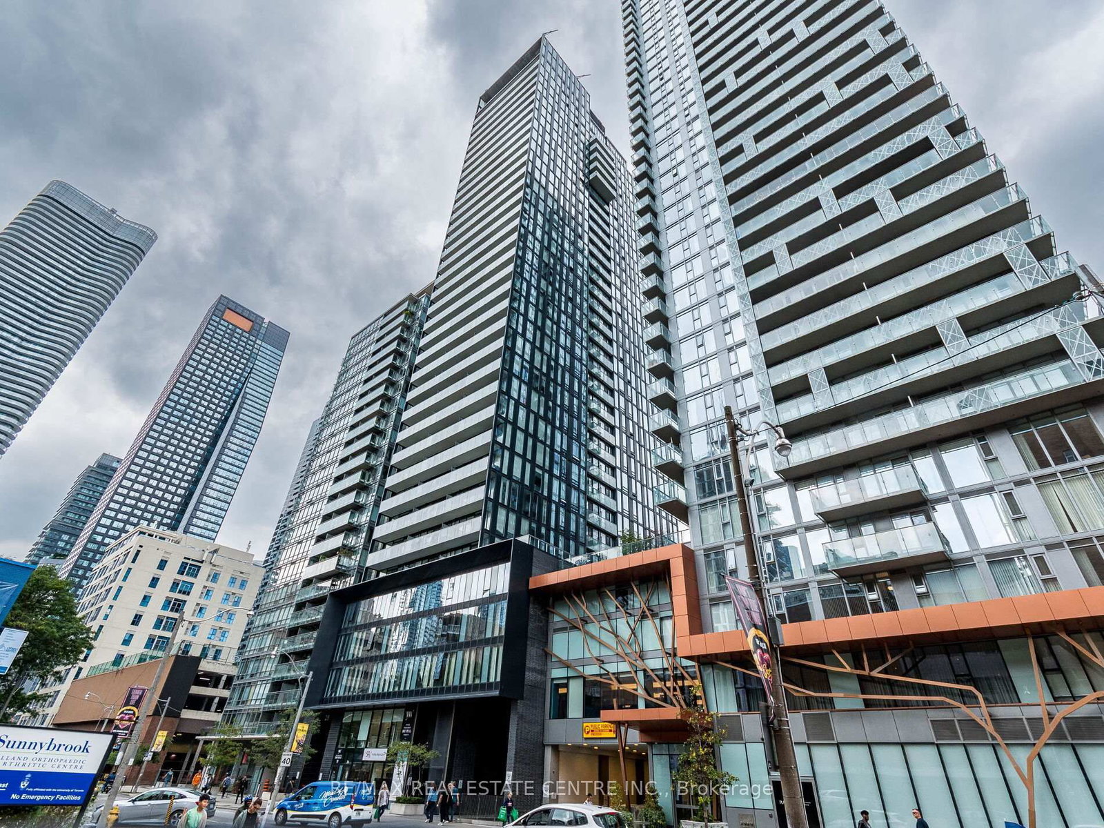 28 Wellesley Street, Unit 3302 - Photo 38