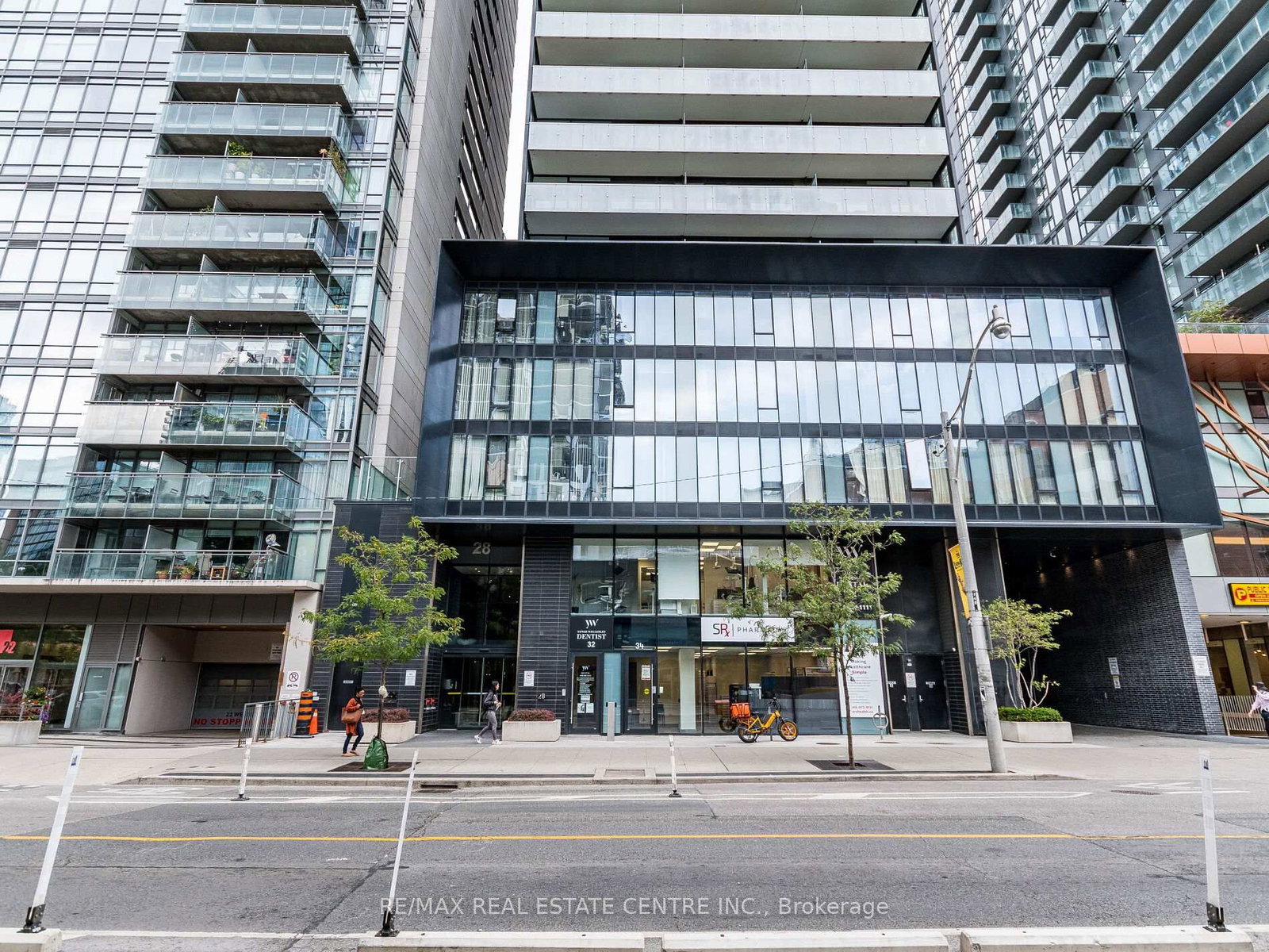 28 Wellesley Street, Unit 3302 - Photo 41