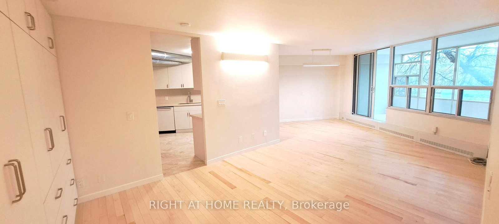 60 Pavane Linkway, Unit 3 (R1-3) - Photo 6