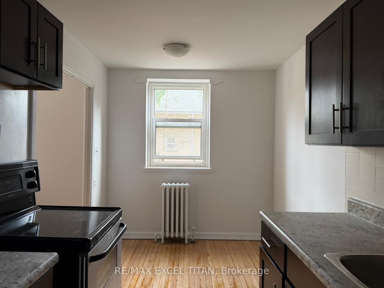 8 Mallory Gardens, Unit 23 - Photo 11