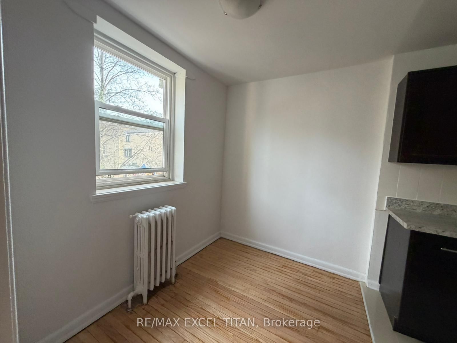 8 Mallory Gardens, Unit 23 - Photo 12