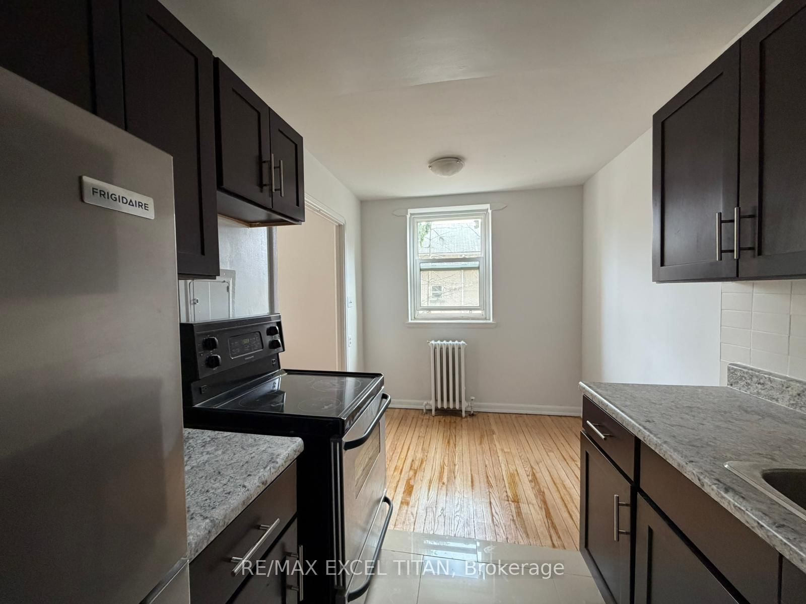 8 Mallory Gardens, Unit 23 - Photo 13