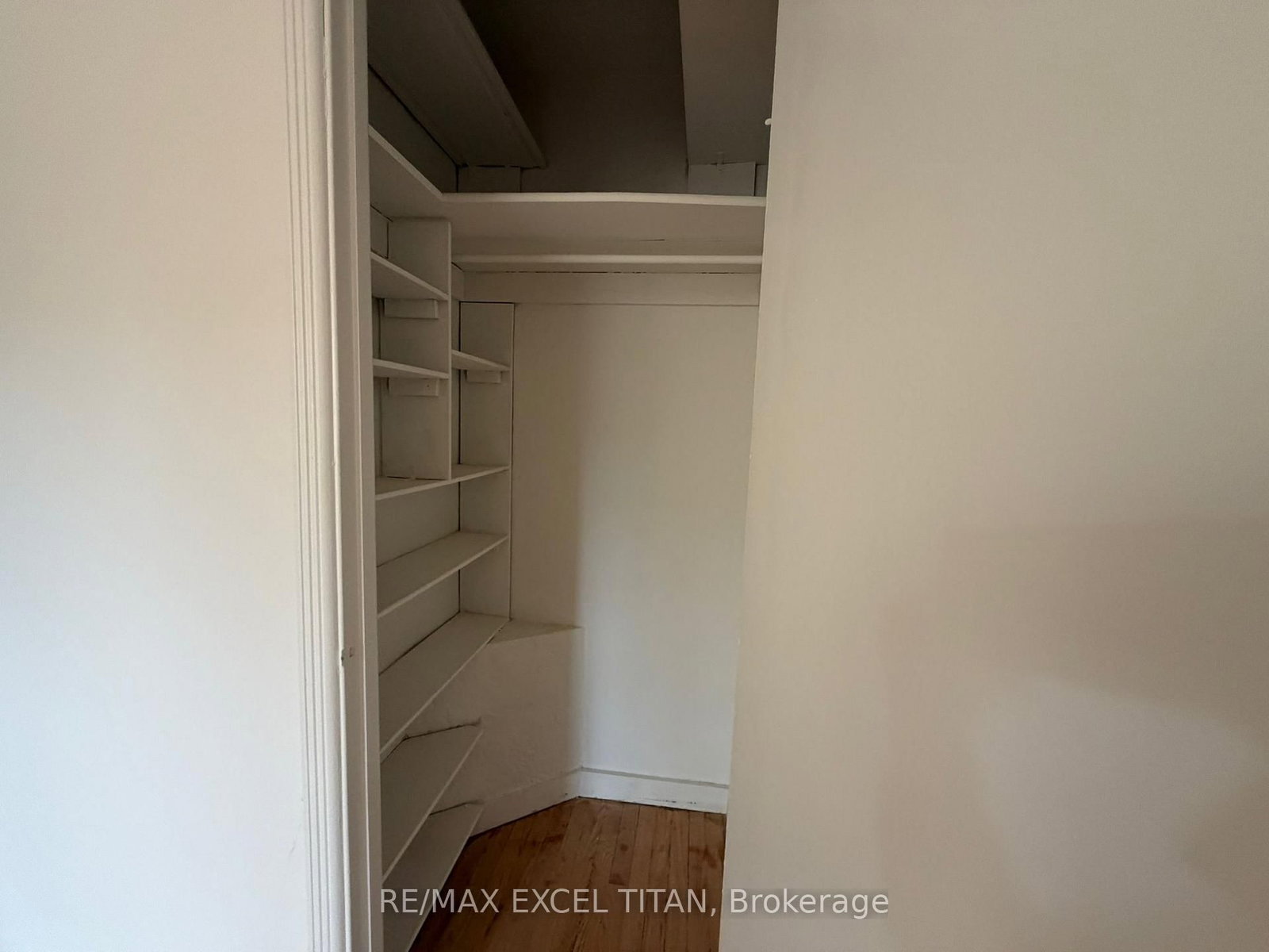 8 Mallory Gardens, Unit 23 - Photo 14