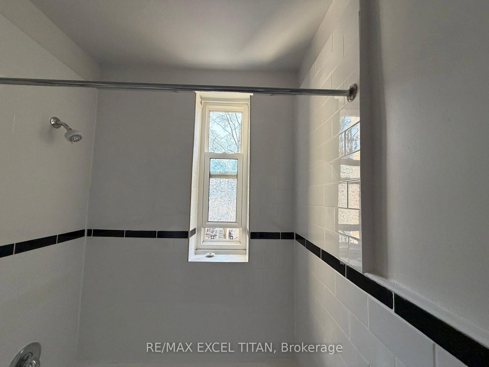 8 Mallory Gardens, Unit 23 - Photo 15