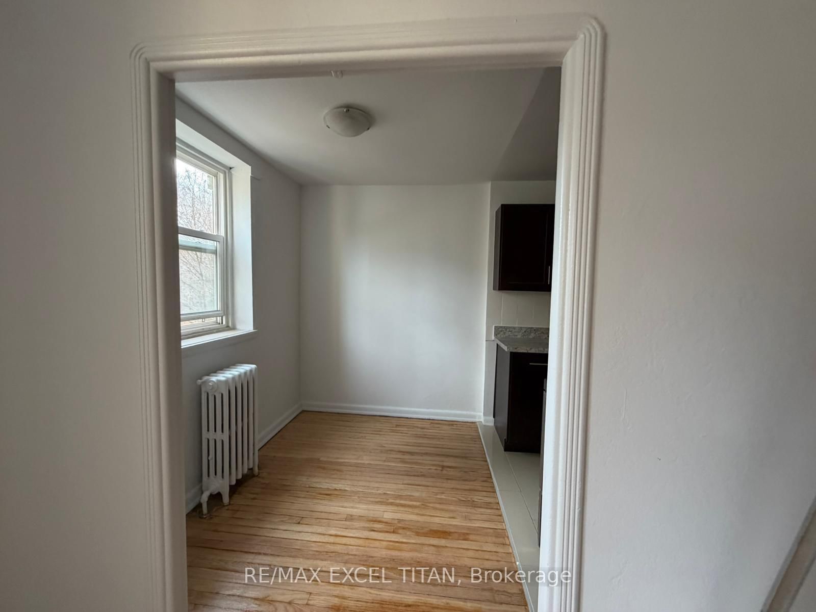 8 Mallory Gardens, Unit 23 - Photo 8