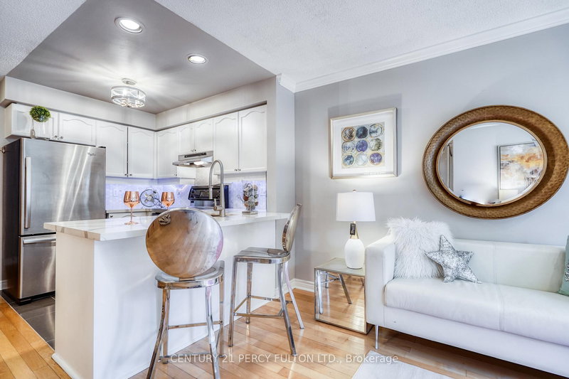 TH22 - 232 St George St N, Toronto, M5R 2N5 | Image 3