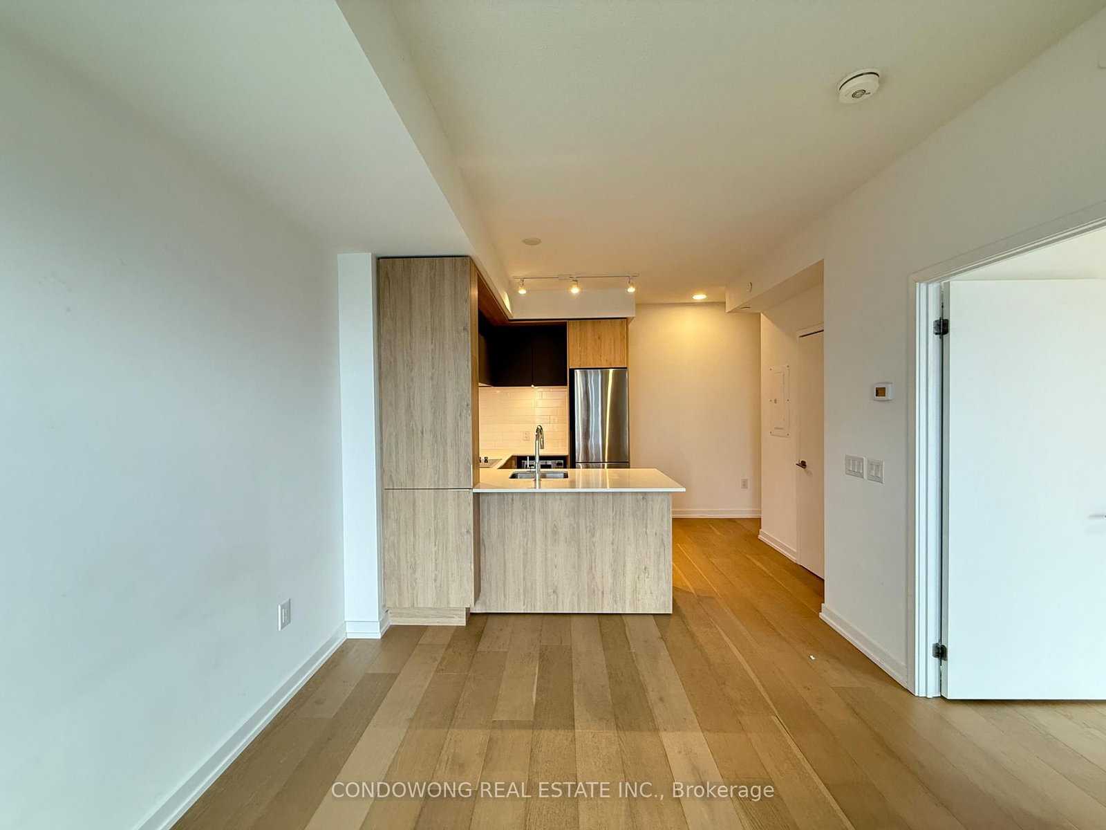 225 Sumach Street, Unit 2112 - Photo 3