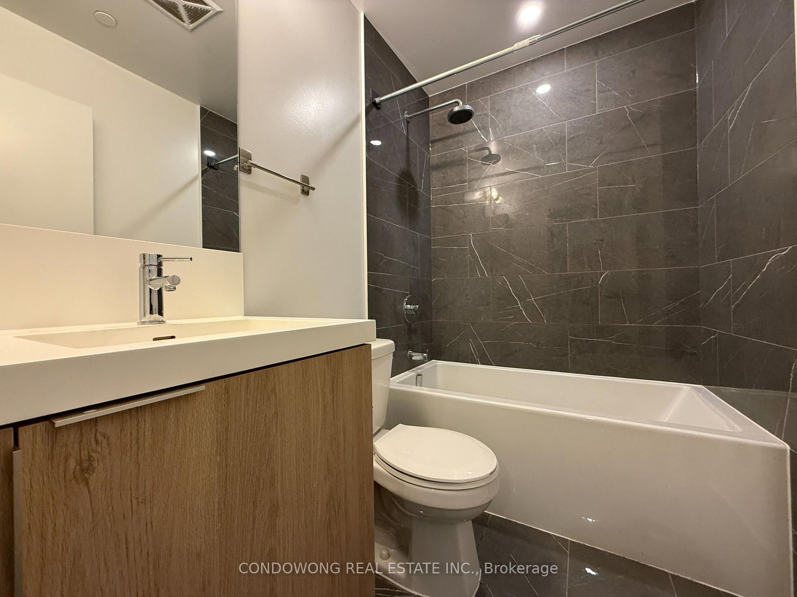 225 Sumach Street, Unit 2112 - Photo 6