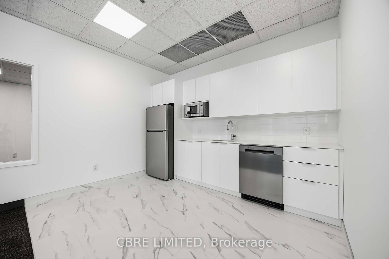 230 Simcoe Street, Unit 201 - Photo 16