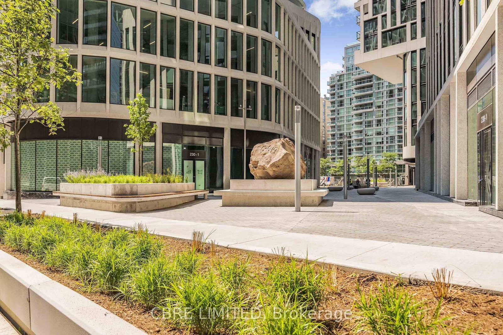 230 Simcoe Street, Unit 201 - Photo 5