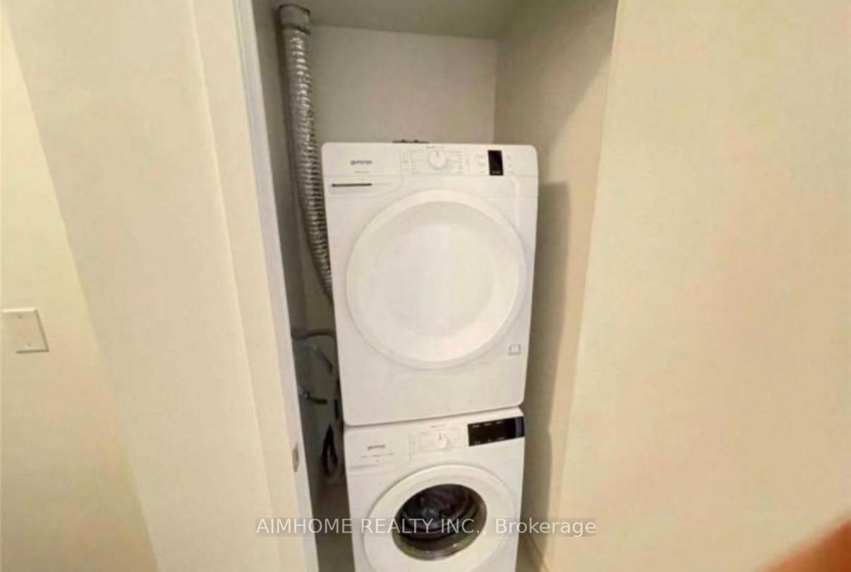 159 Wellesley Street, Unit 1306 - Photo 10