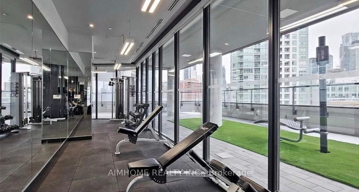 159 Wellesley Street, Unit 1306 - Photo 15