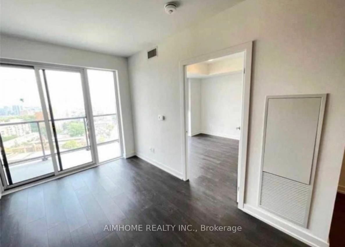 159 Wellesley Street, Unit 1306 - Photo 4