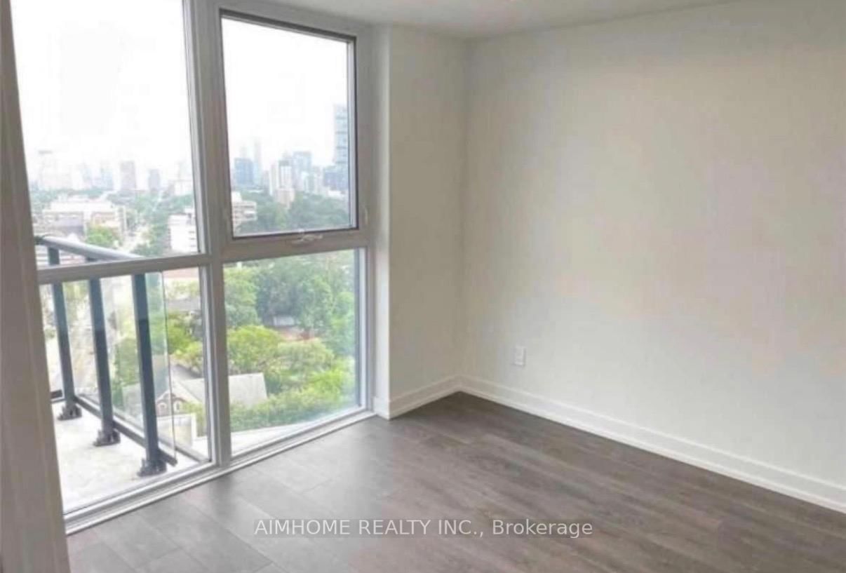 159 Wellesley Street, Unit 1306 - Photo 5