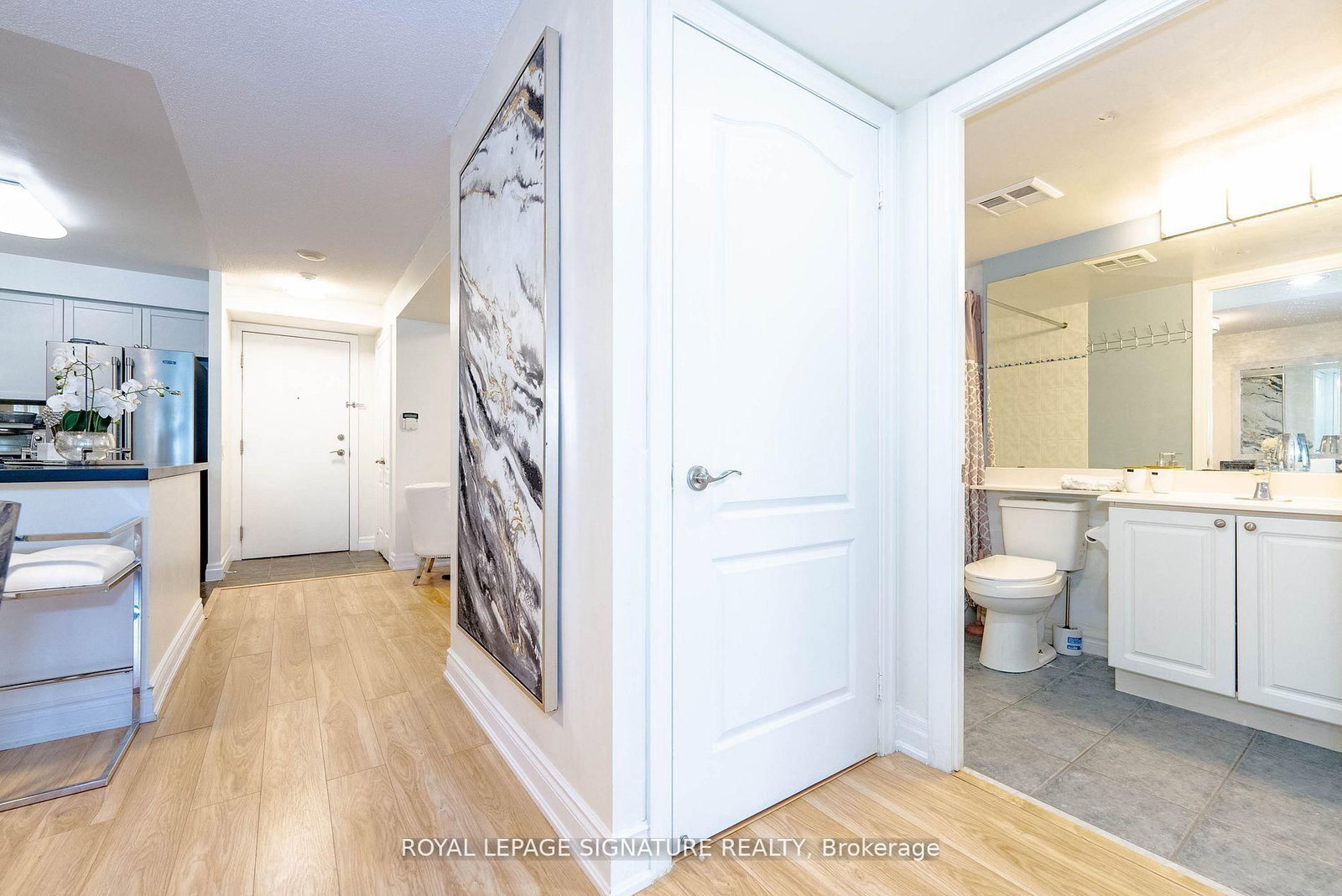 21 Hillcrest Avenue, Unit 209 - Photo 10