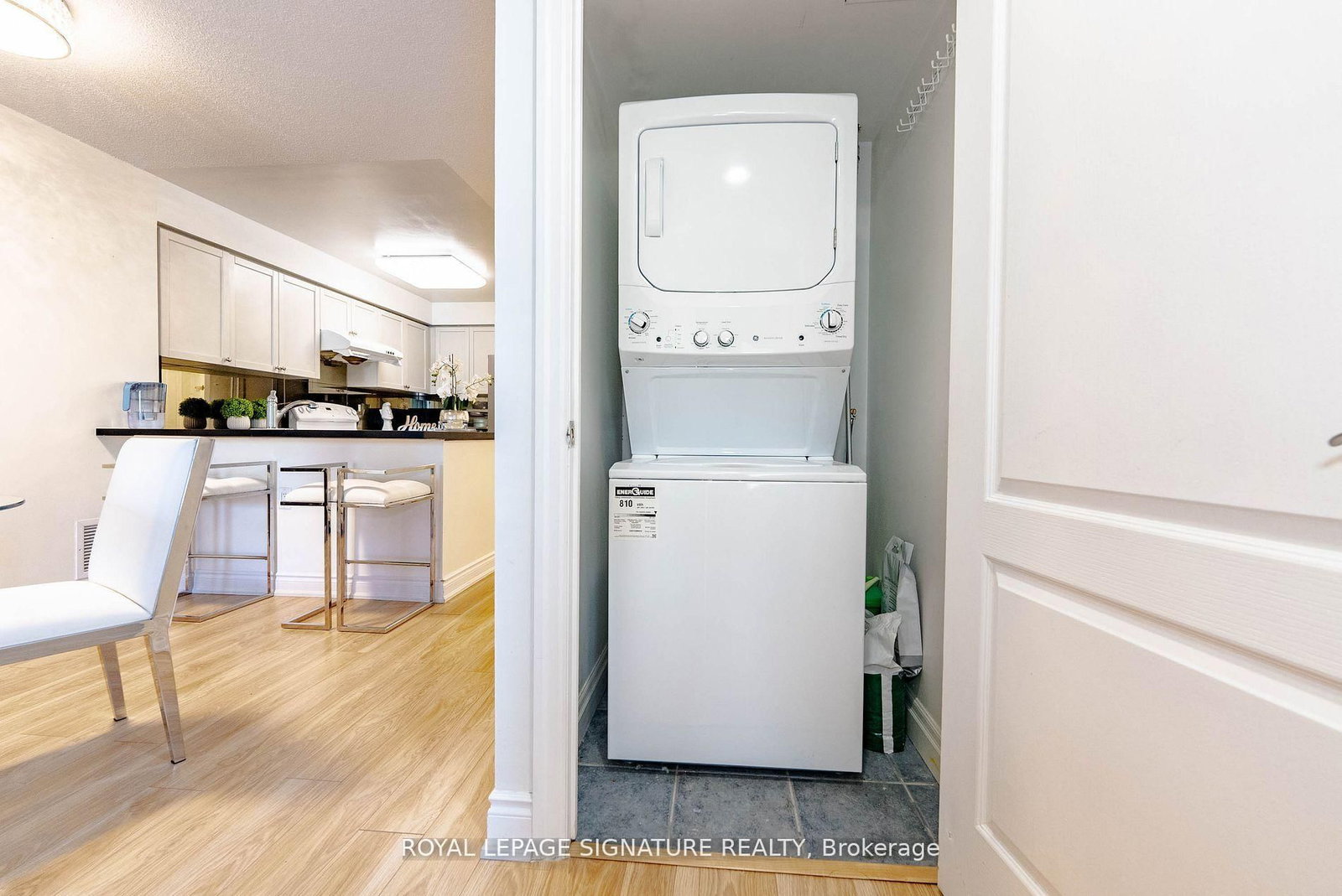 21 Hillcrest Avenue, Unit 209 - Photo 13