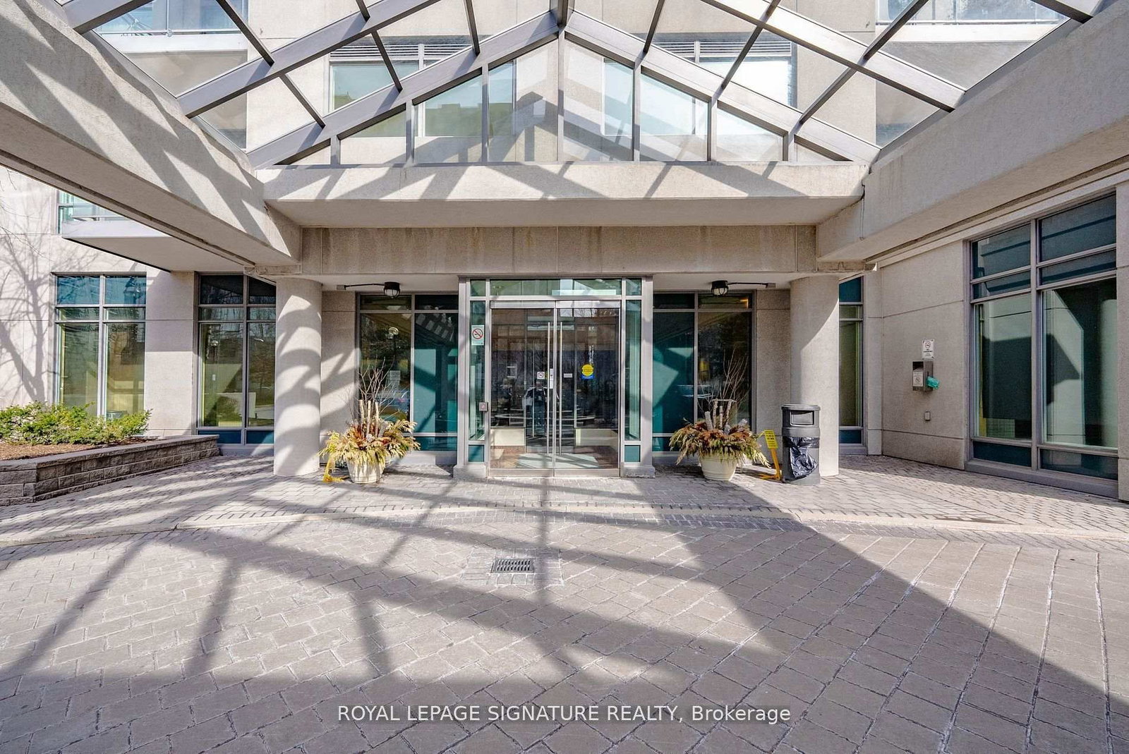 21 Hillcrest Avenue, Unit 209 - Photo 14