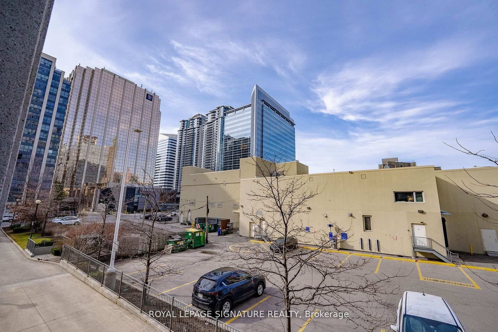 21 Hillcrest Avenue, Unit 209 - Photo 31