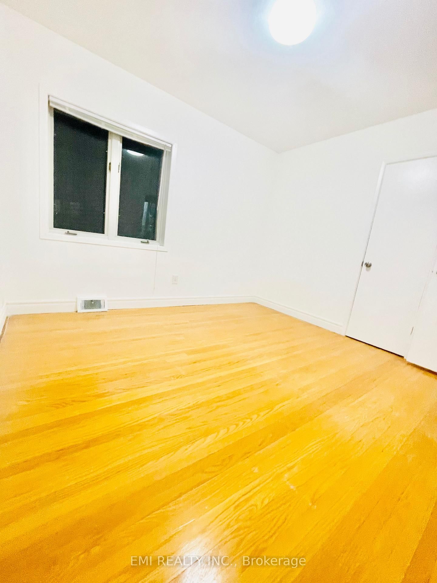 208 Patricia Avenue, Unit Main - Photo 12